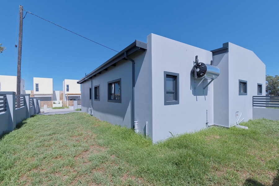 3 Bedroom Property for Sale in Parsonsvlei Eastern Cape